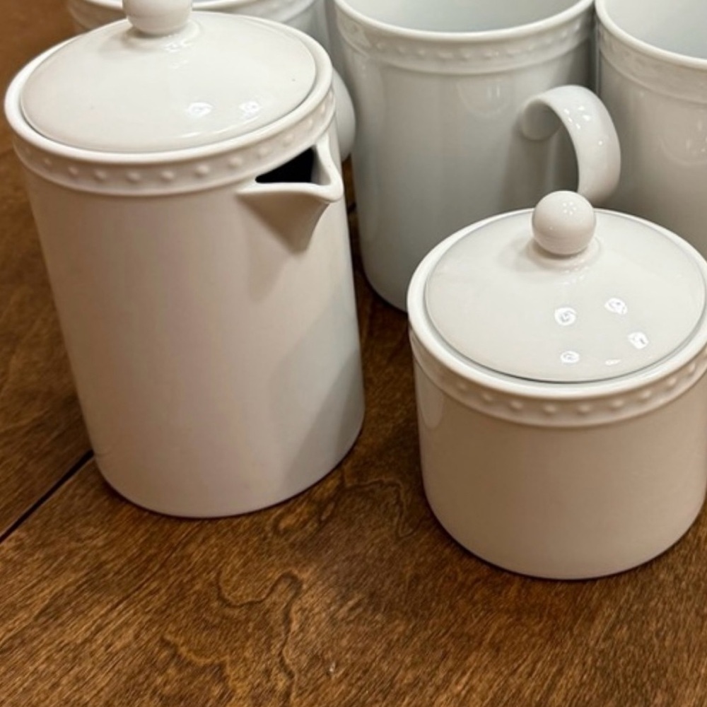 Crate & Barrel Stacatto Cream and Sugar